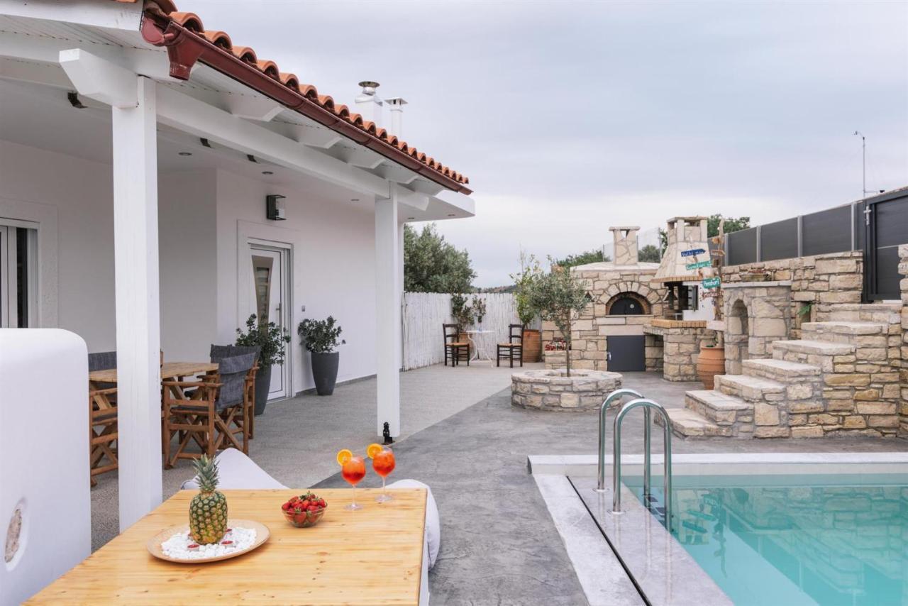 Villa Perahori Sívas エクステリア 写真